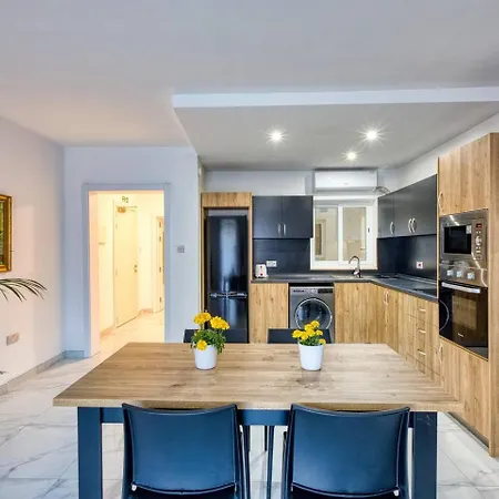 Apartment Modern 2-br With Views Of Valletta Pieta