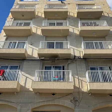 Apartment Modern 2-br With Views Of Valletta Pieta